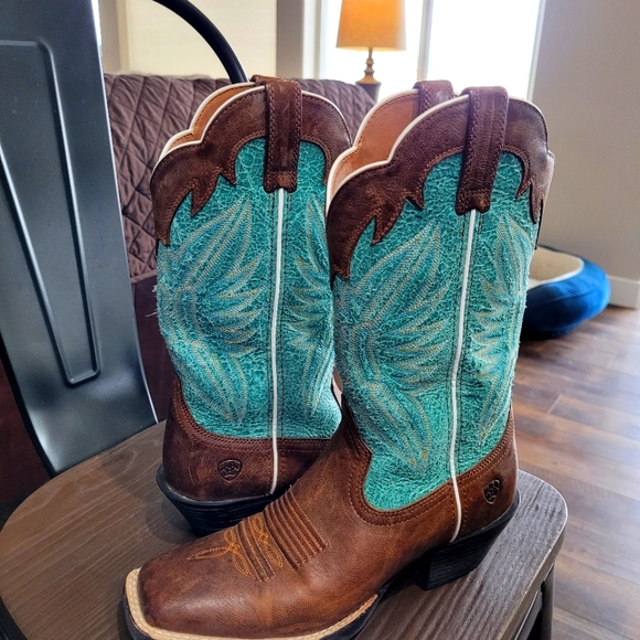 Ariat boots - Picture 7 of 8